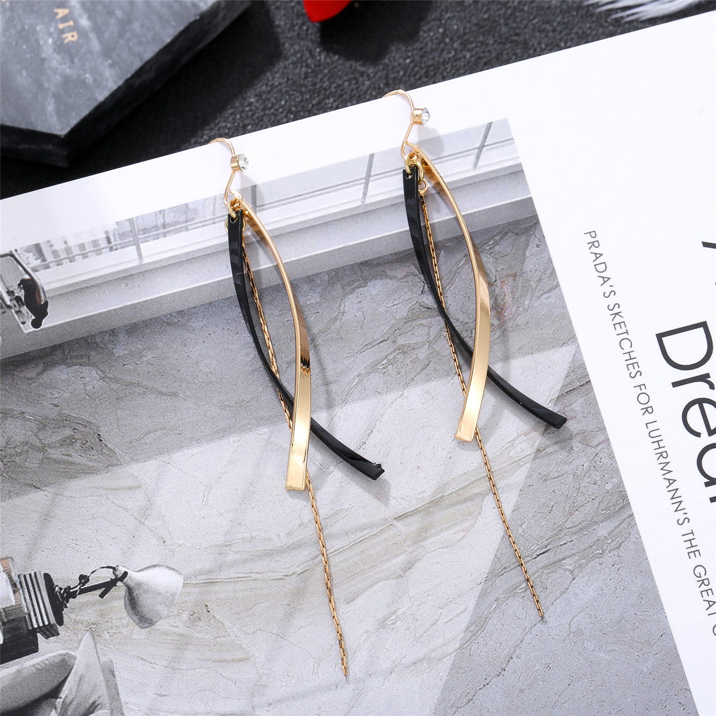 Versatile Personality Korean Fashion Simple Tassel Earrings