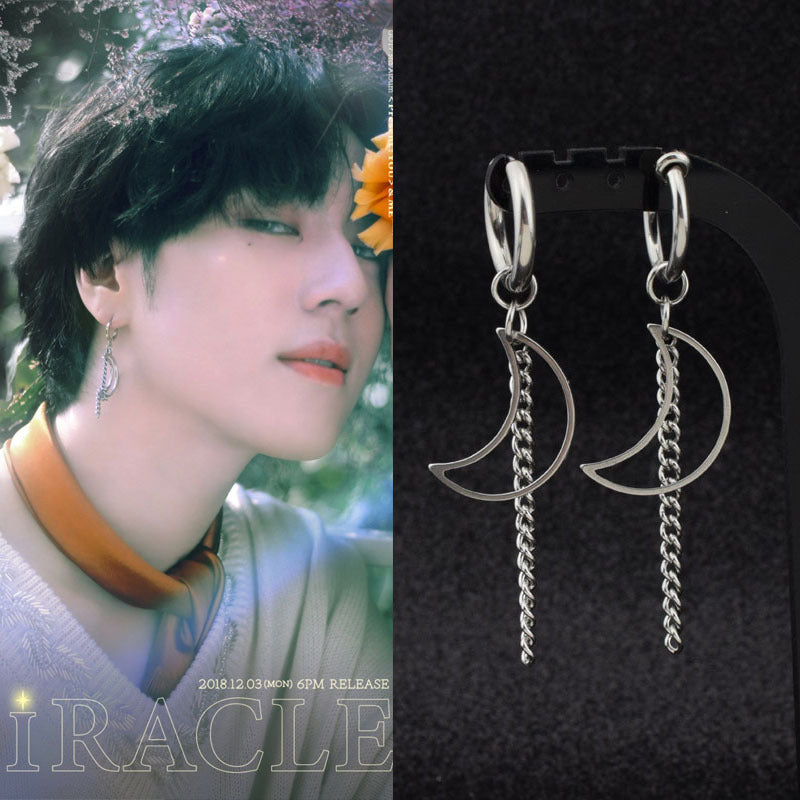 Herren-Ohrringe mit Mondkette und Federclip-Ornament