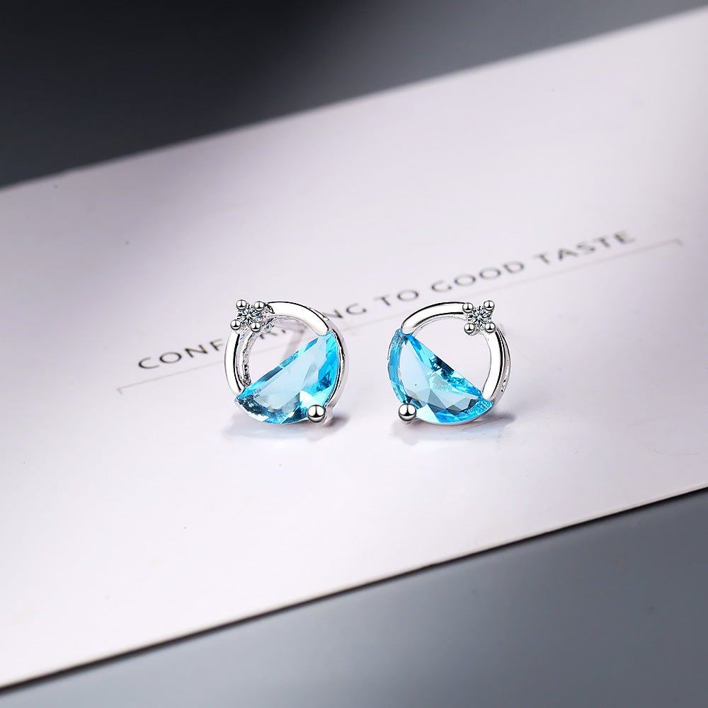 Women's Temperament One Wang Simple And Compact Earrings