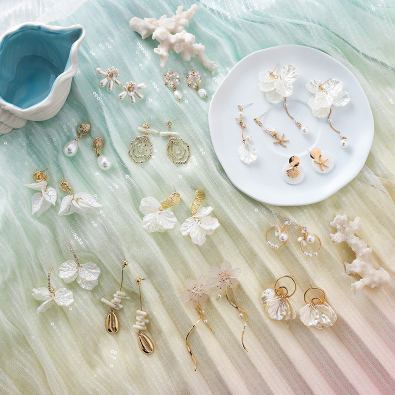 Women's Sweet Cold Starfish Shell Shaped Pearl Earrings