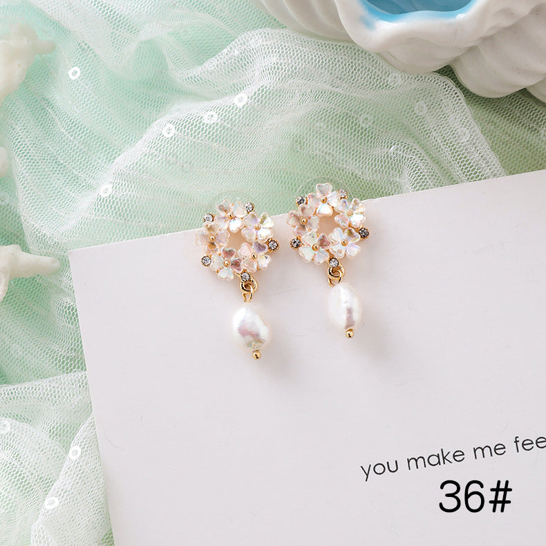Women's Sweet Cold Starfish Shell Shaped Pearl Earrings
