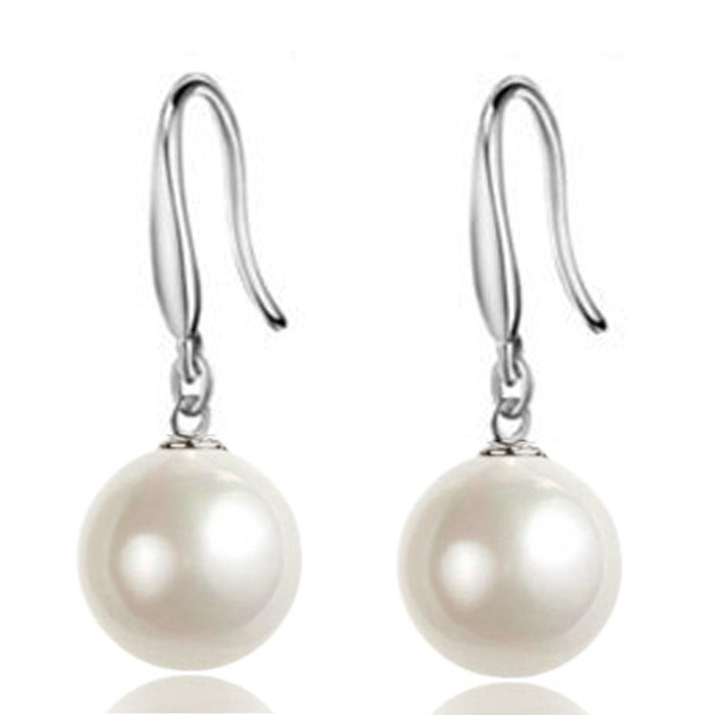 Women's Circle Pearl Siering Korean Style Temperament Earrings