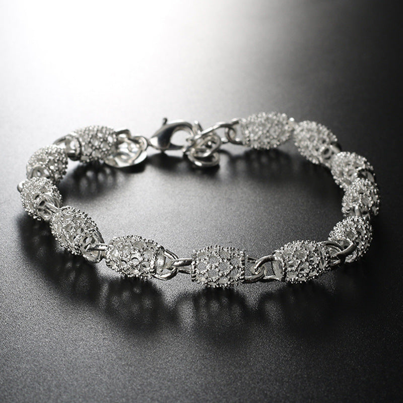 Rain Fashion Creative Oval Hollow Carved Bracelets