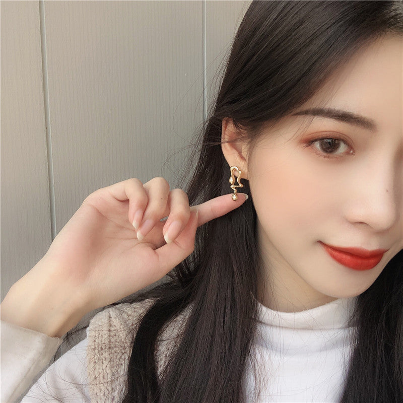Needle Simple Graceful Metallic Geometric Asymmetry Earrings