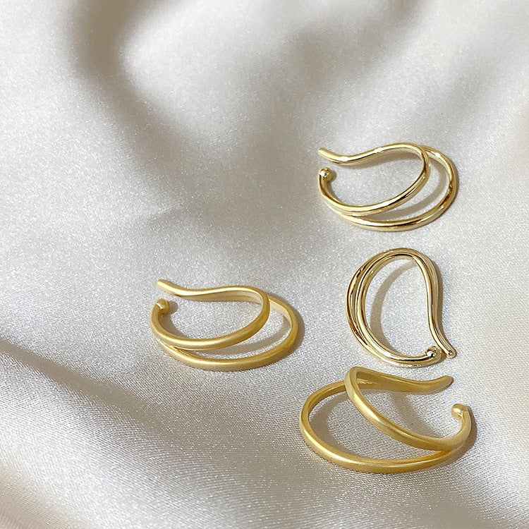 Women's Cold Style Simple Temperamental Metal Ear Earrings