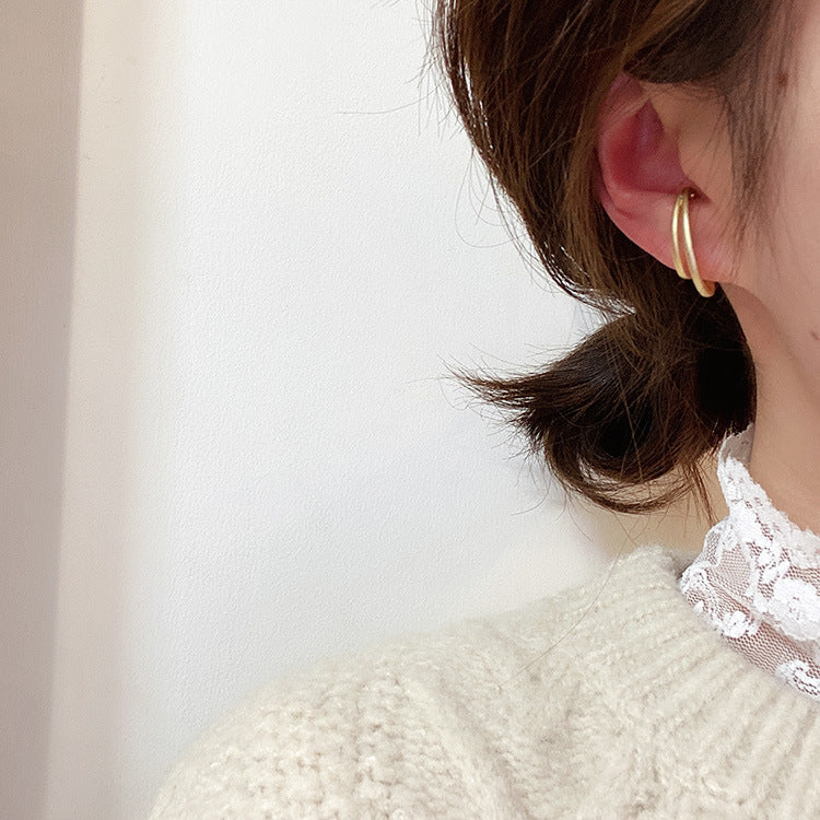 Women's Cold Style Simple Temperamental Metal Ear Earrings