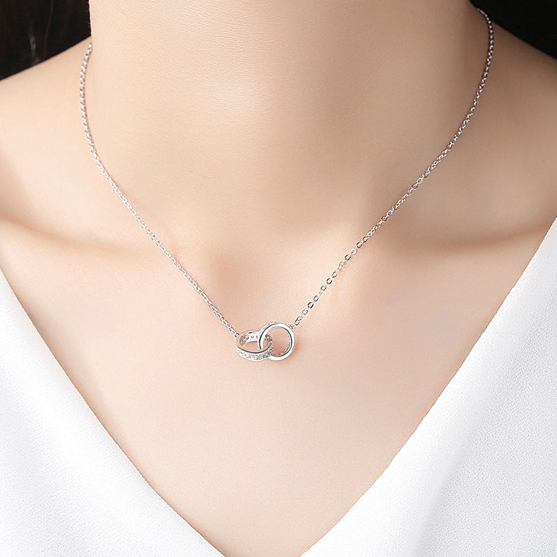 Colliers pour femmes en or rose avec boucle ronde et double diamant incrusté de clavicule courte
