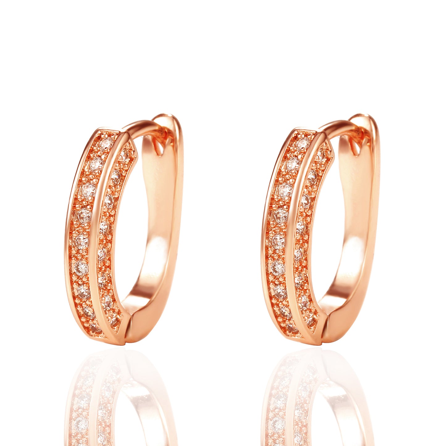 Boucles d'oreilles en strass scintillantes avec clip d'oreille en zircon