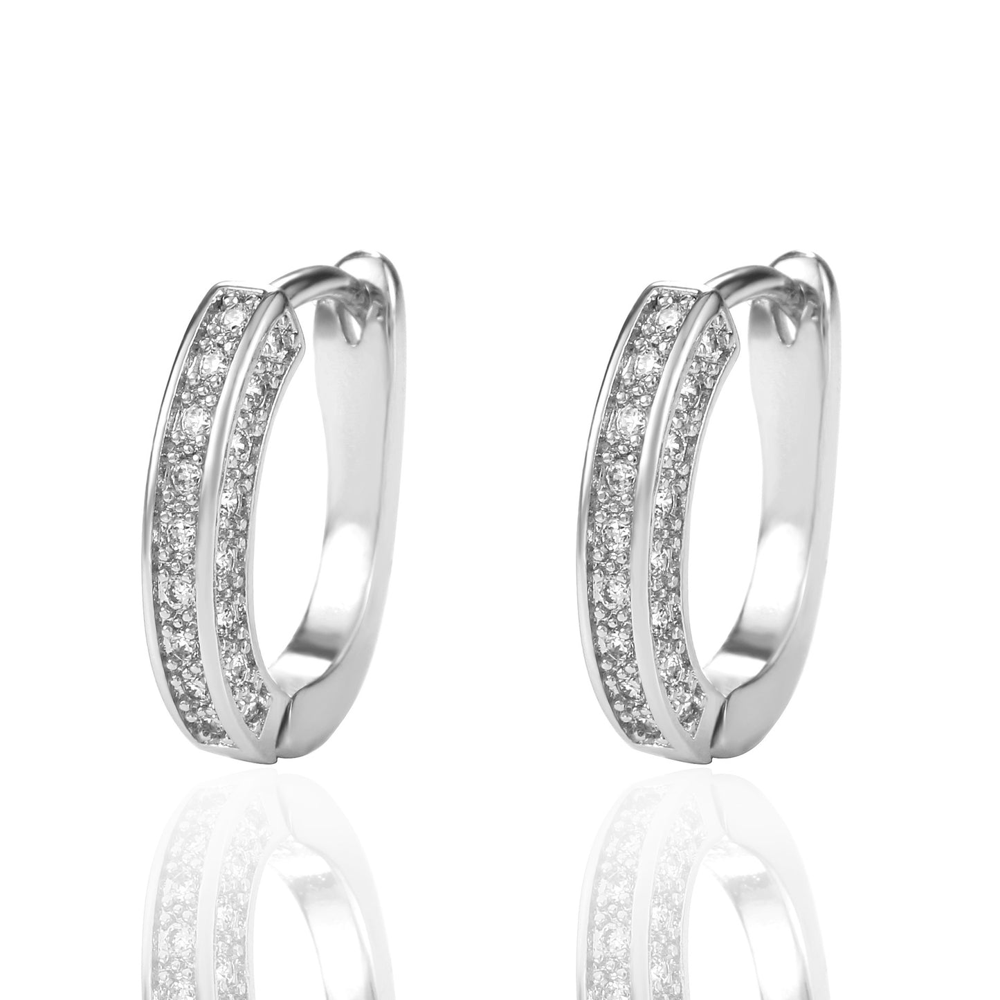 Boucles d'oreilles en strass scintillantes avec clip d'oreille en zircon