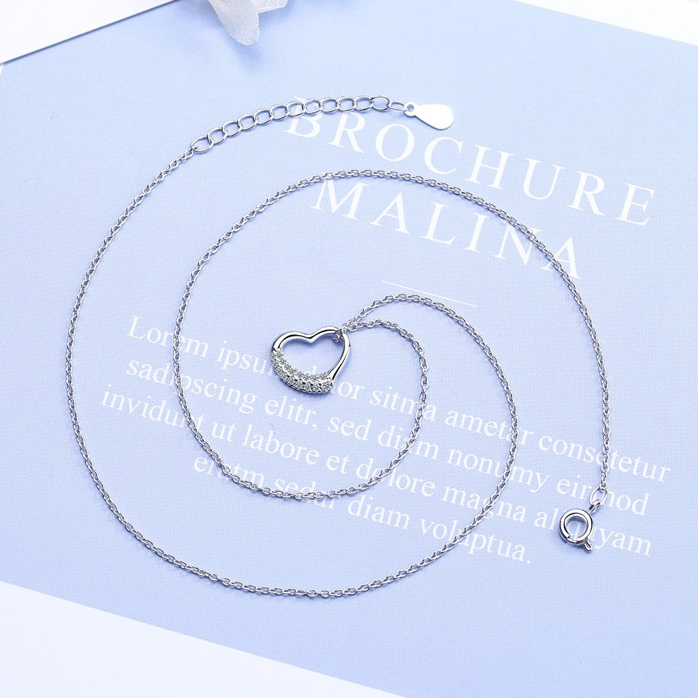 Women's Pendant Diamond Heart-shaped Short Clavicle Chain Necklaces