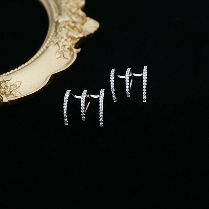 Petites boucles d'oreilles froides simples pour femmes, de haute qualité, délicates, tendance, à la mode