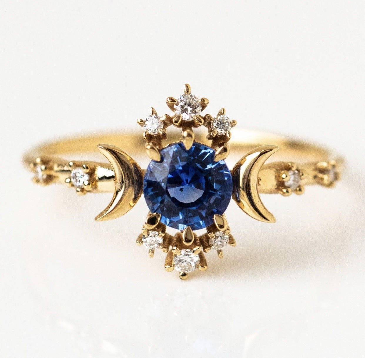 Creative Inlaid Dark Blue Zircon Fashion Rings