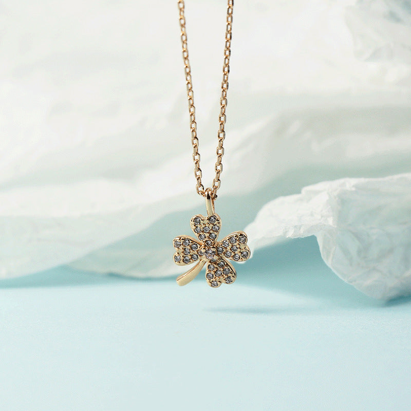 Clover Female Pendant Simple Temperamental Minority Design Light Luxury Necklaces