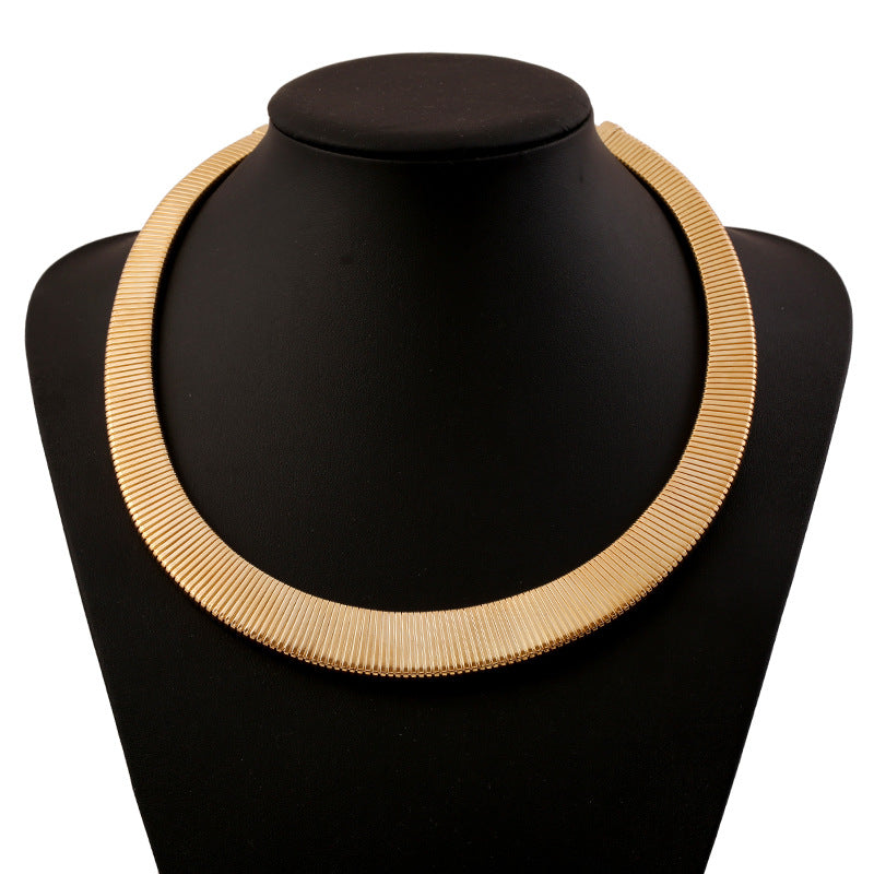 Casual Ornament Metal Short Neck Accessories Necklaces