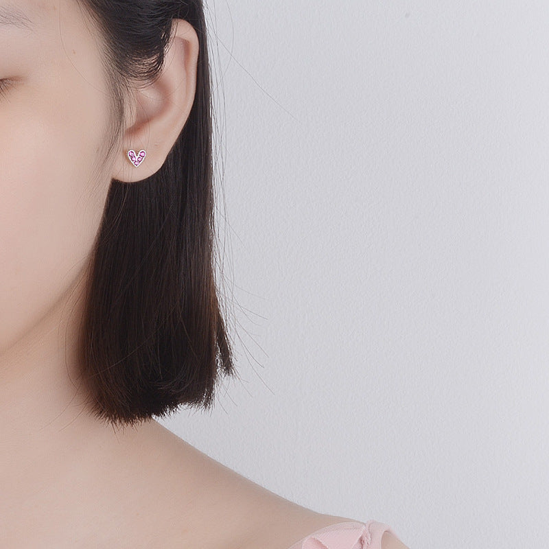 Fresh Little Love Heart Female Simple Earrings