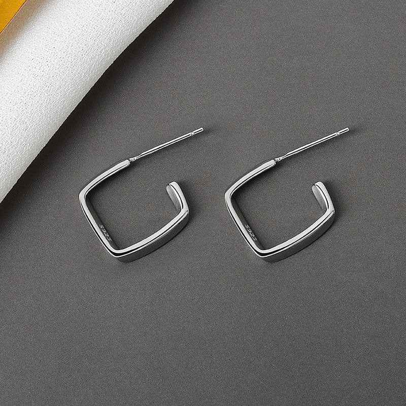 Women's Retro Style Square Three-dimensional High Sense Earrings