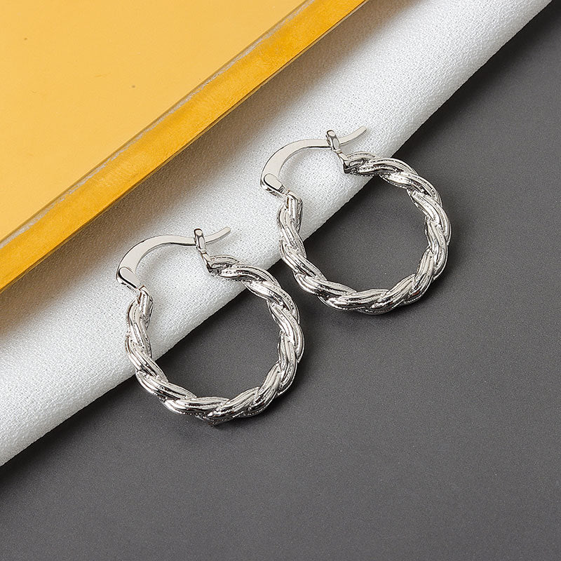 Women's Retro Twisted Metal Ear Eardrops Simple Niche Temperament Earrings