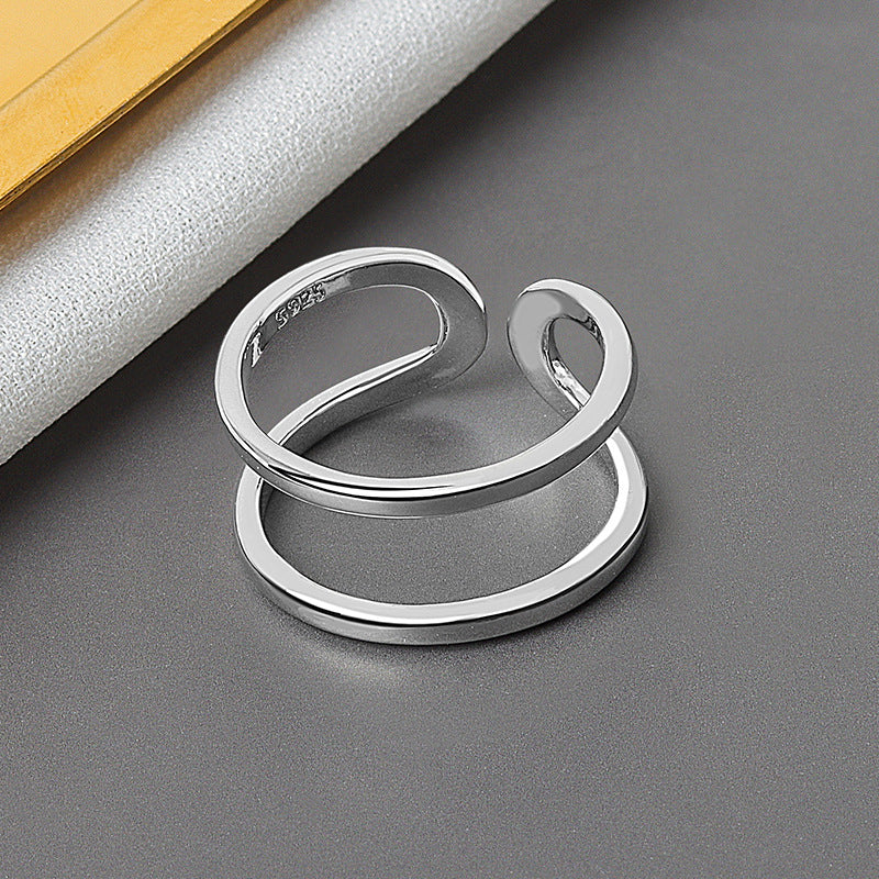 Dünne Linien-Ringe für kalten Wind im weiblichen Design