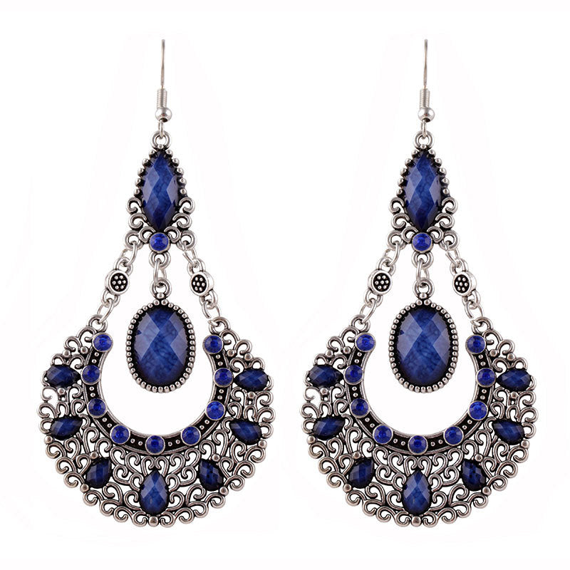 Women's High Profile Retro Court Style Long Earrings