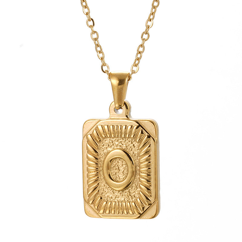 Colliers en titane avec pendentif lettre carré en acier inoxydable pour hommes