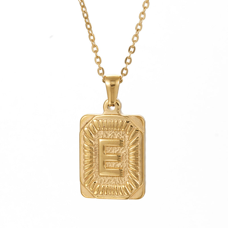Colliers en titane avec pendentif lettre carré en acier inoxydable pour hommes