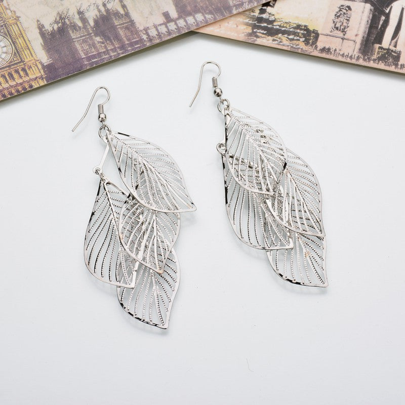 Women's Summer Fashion Metal Leaf Tassel Ear Earrings