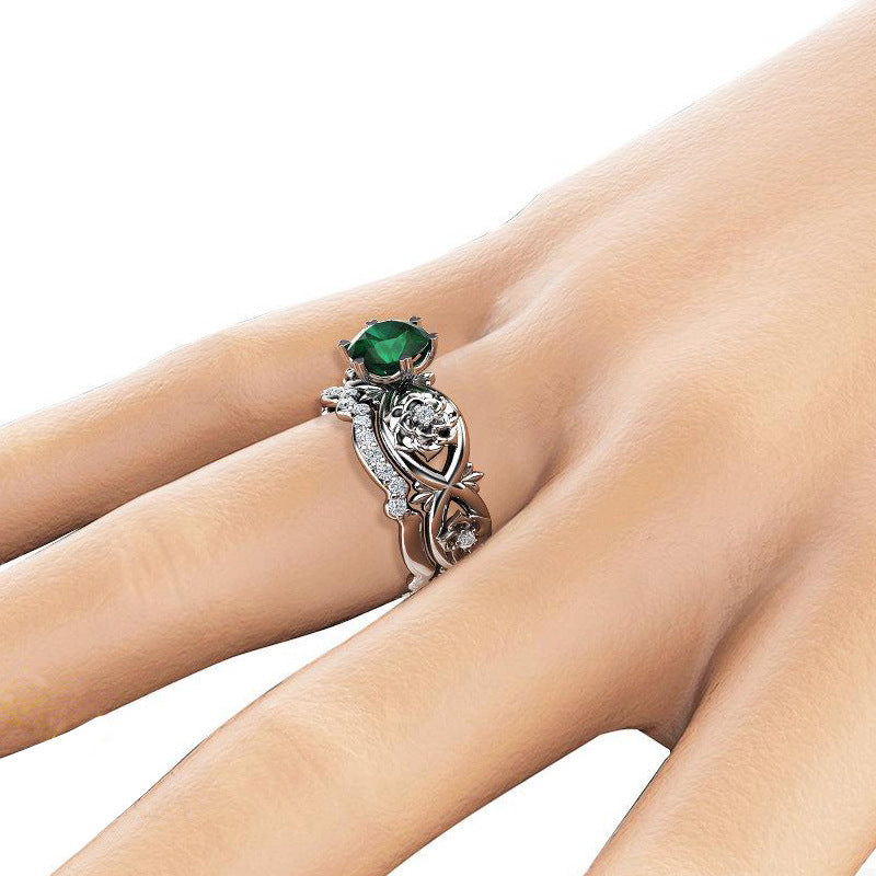 Emerald Couple Simple Flower Ornament Diamond Rings