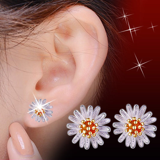 Women's White Copper Sier-plated Ear Little Daisy Fresh Chrysanthemum Earrings