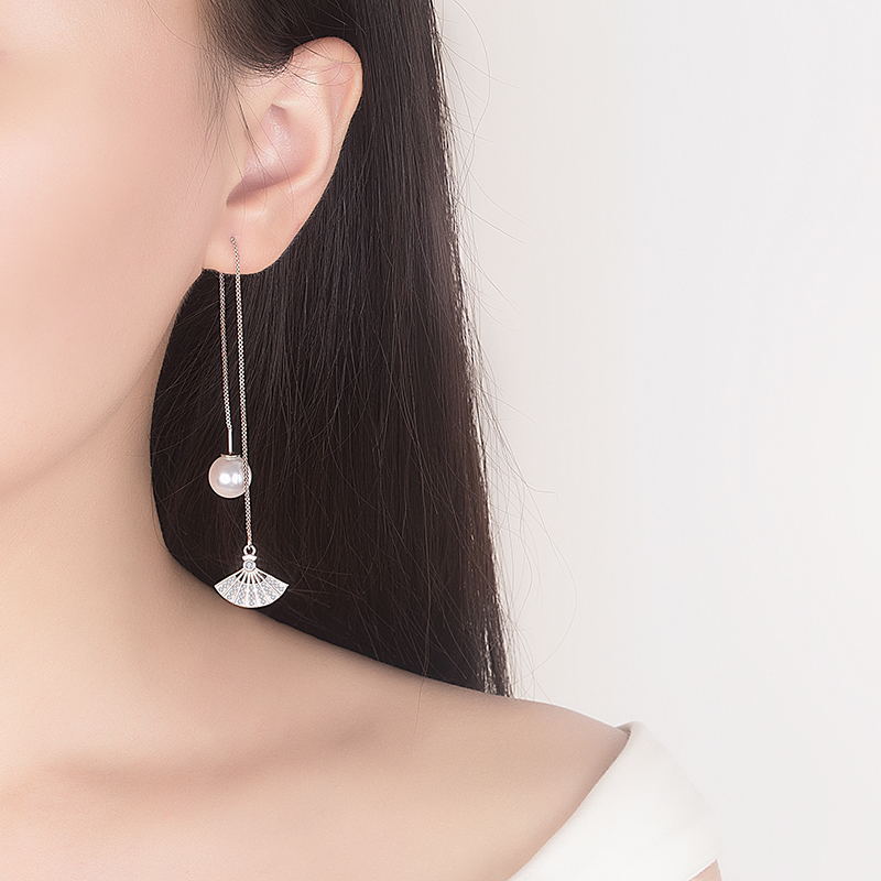 Country Temperament Long Ear Line Fan-shaped Earrings