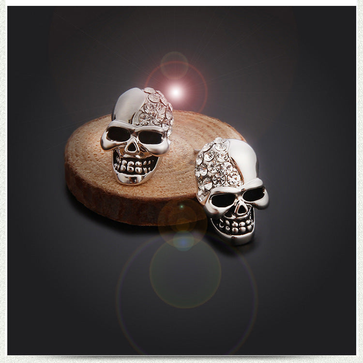 Personalisierte Ohrringe mit glänzendem Totenkopf für Damen und Herren sowie Retro-Ohrringe mit vielen Juwelen