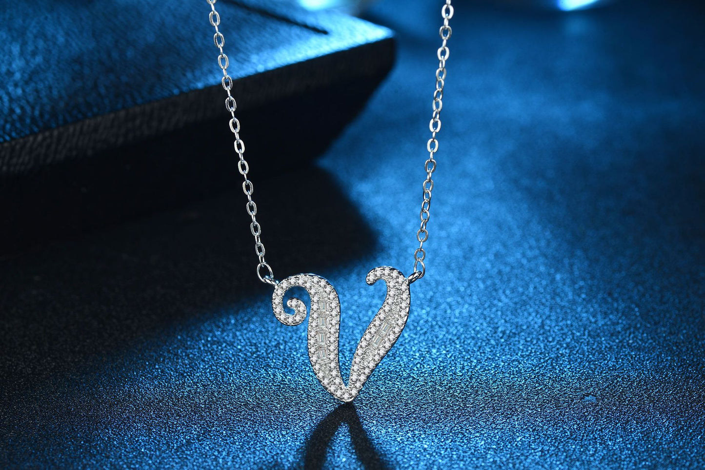 Best-selling Ornament Square Letters Super Flash Zircon Necklaces