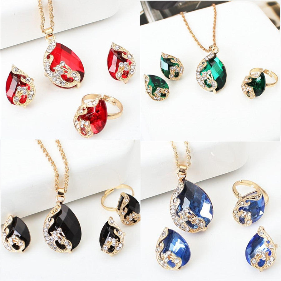 Paon exquis cristal bijoux coréens colliers trois pièces