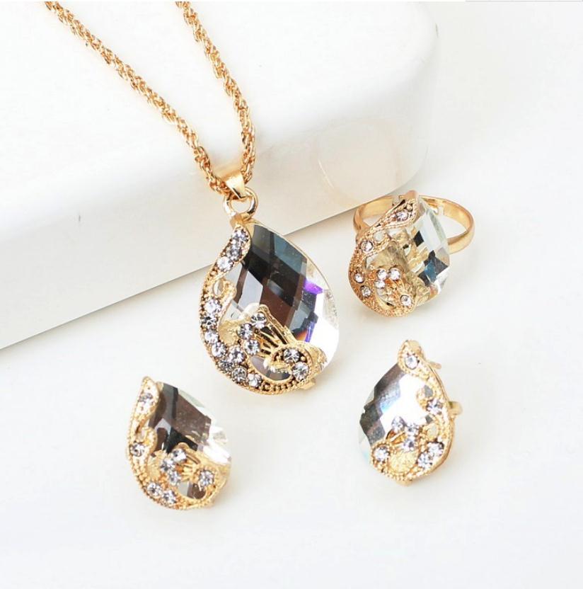 Paon exquis cristal bijoux coréens colliers trois pièces