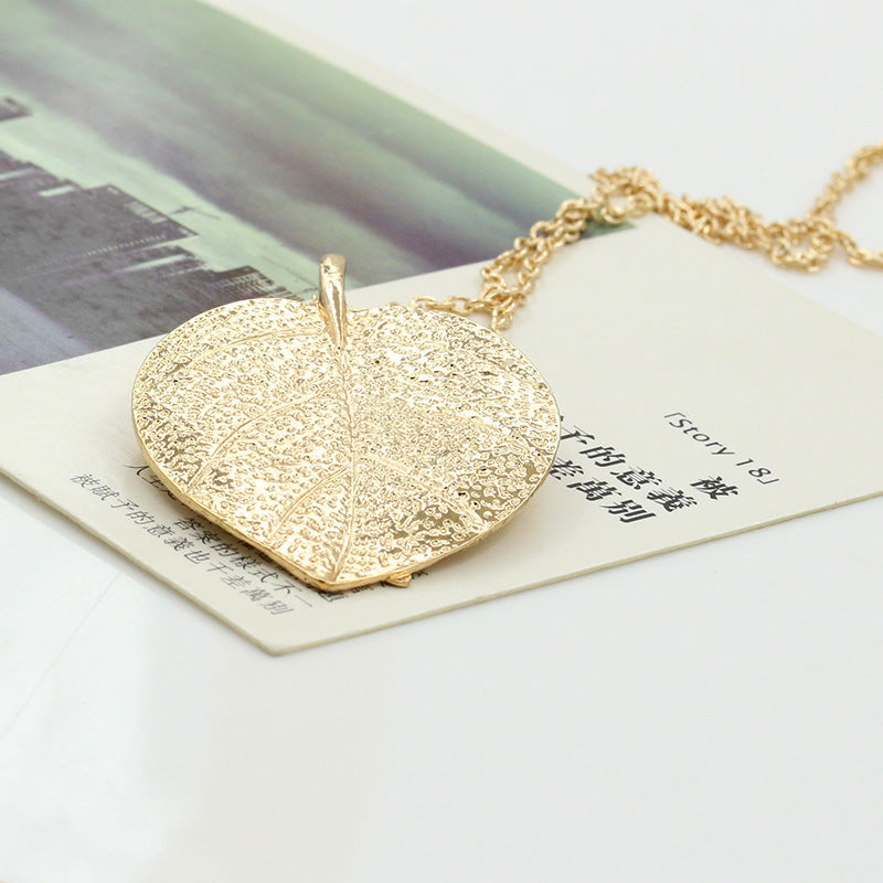 Women's Leaves Noble Vintage Sweater Chain Long Necklaces