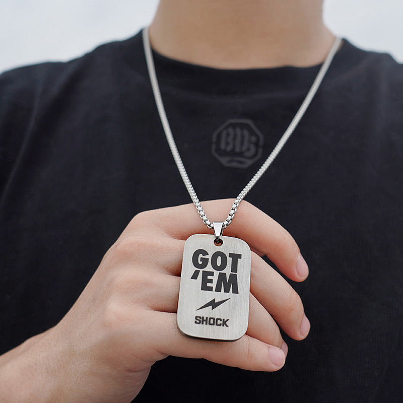 Colliers à pendentif en acier inoxydable et titane pour hommes