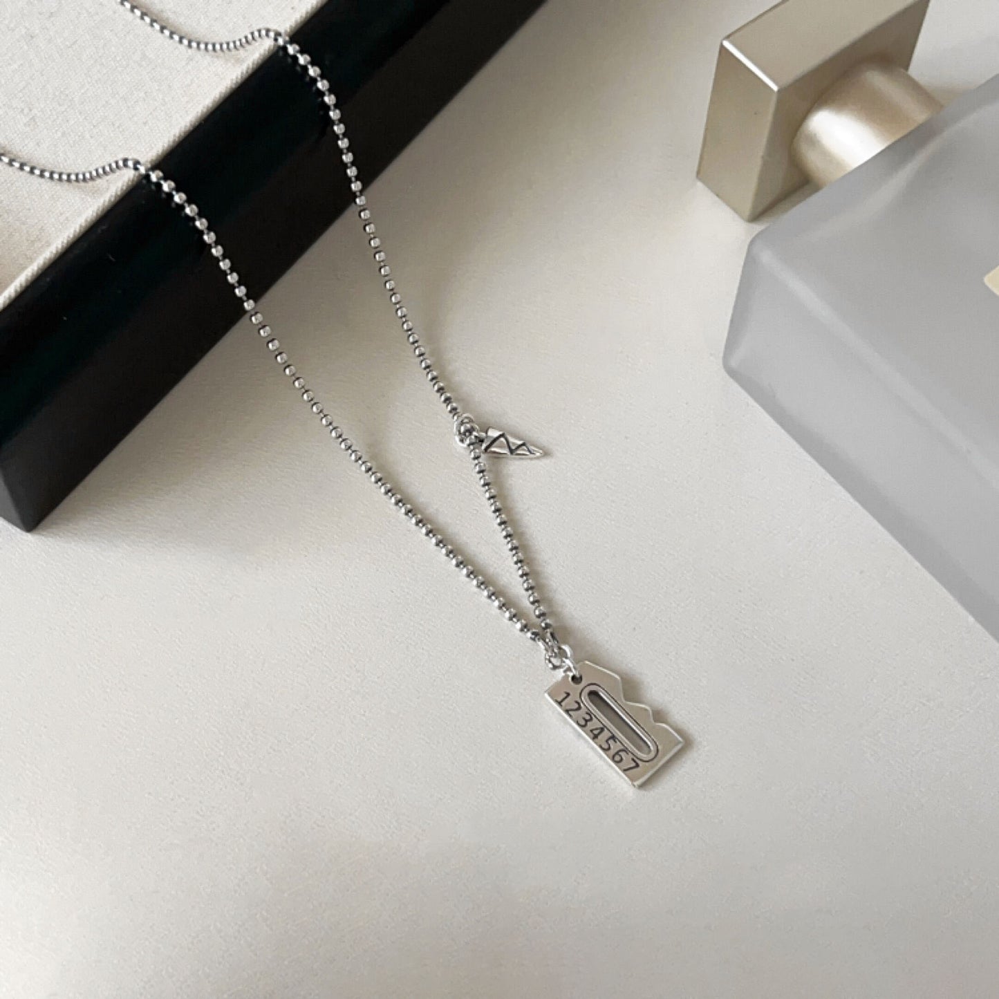 Sier Sterling Bear Vintage Niche Design Necklaces