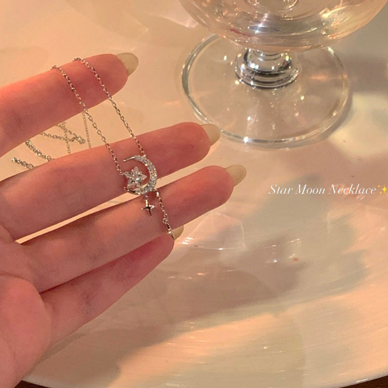 Colliers de clavicule de conception de haute couture de Style froid de lune pour femmes