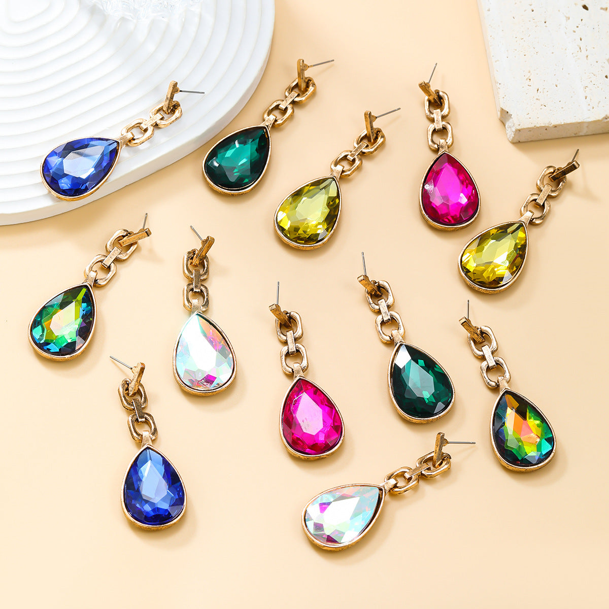 Women's Stylish Colored Diamond Drop-shaped Exaggerated Party Rings