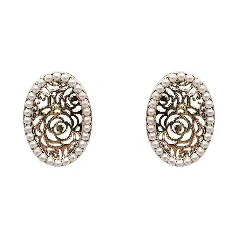 Oni Oval Silber weibliche geschnitzte Nischenringe