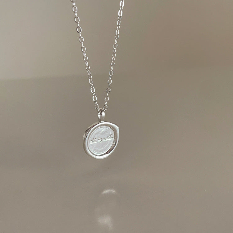 Pendentif irrégulier en métal mat, Niche féminine, personnalité rétro, tous les colliers