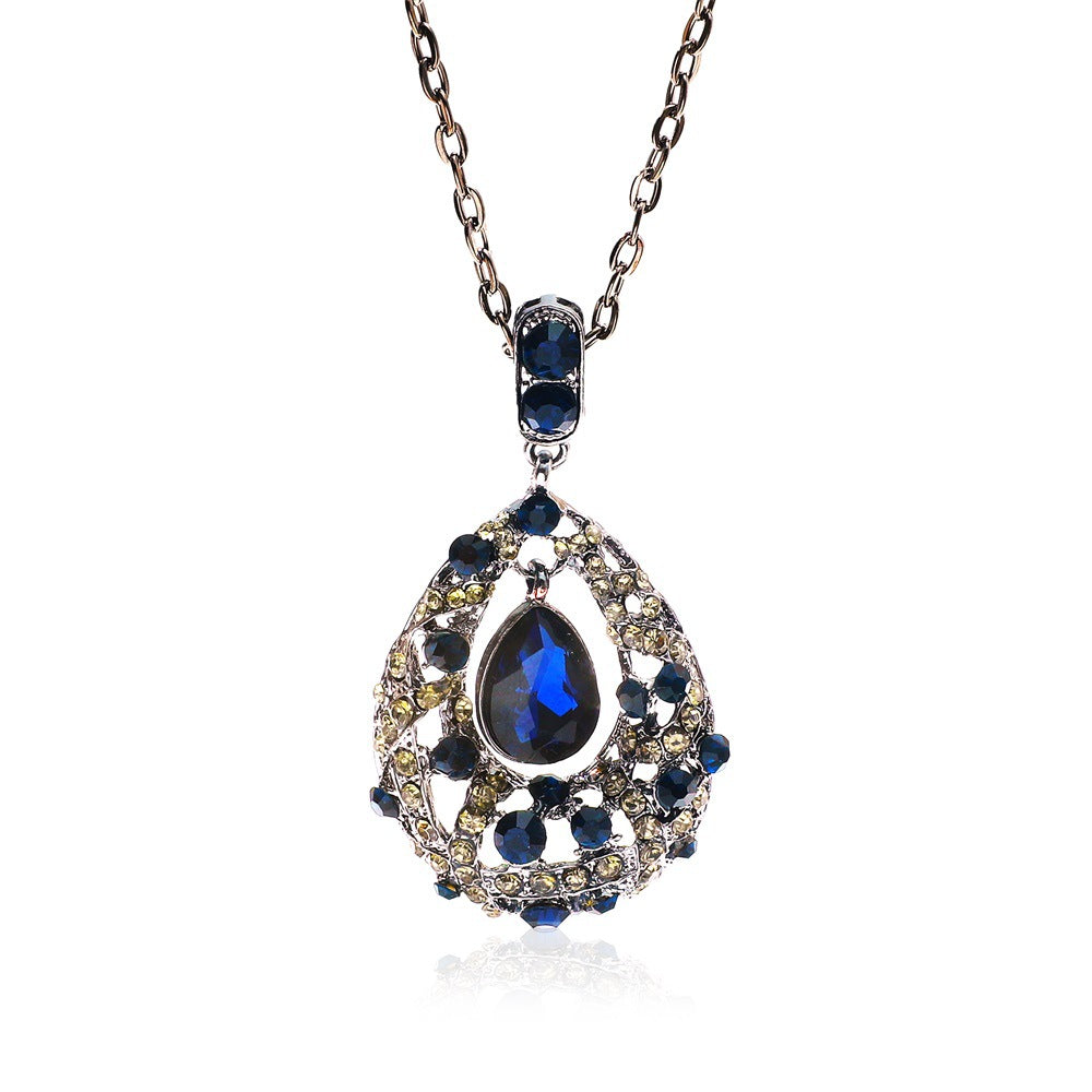 Women's Drop Love Pendant Vintage Elegant Metal Necklaces