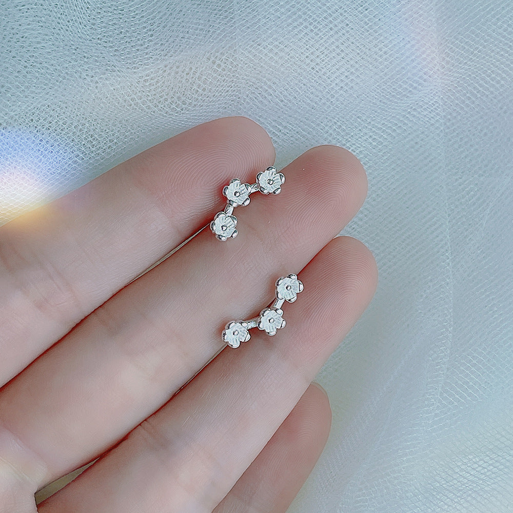 Women's Flower Fashionable Elegant Three Plum Simple Earrings