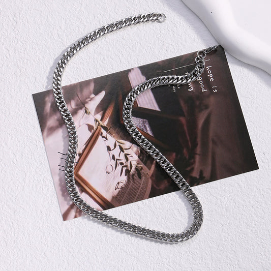 Women's & Men's & Basic Style And Simple Clavicle Necklaces