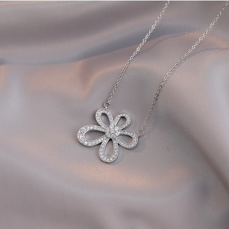 Women's Live Broadcast Sunflower Pork Belly Flap Full Rhinestone Zircon Necklaces