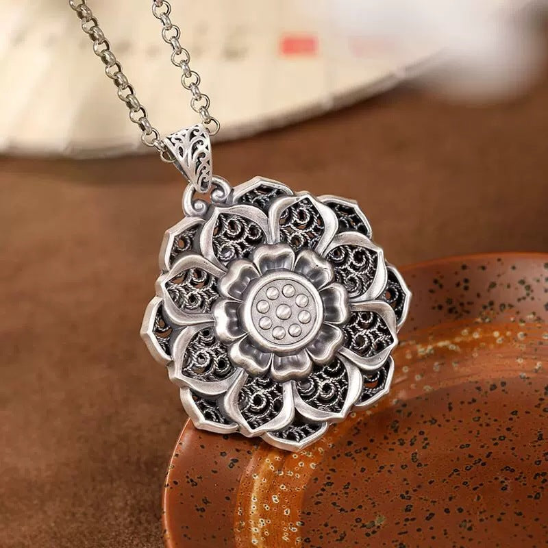 Colliers longs en chaîne de pull Lotus Vajra Pure Sier pour femmes