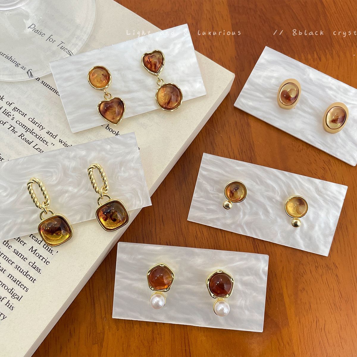 Women's Simple Elegant Amber Clear Geometric Niche Design Sier Earrings