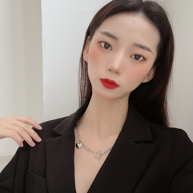 Pendentif en forme de coeur en métal, colliers créatifs et simples à la mode