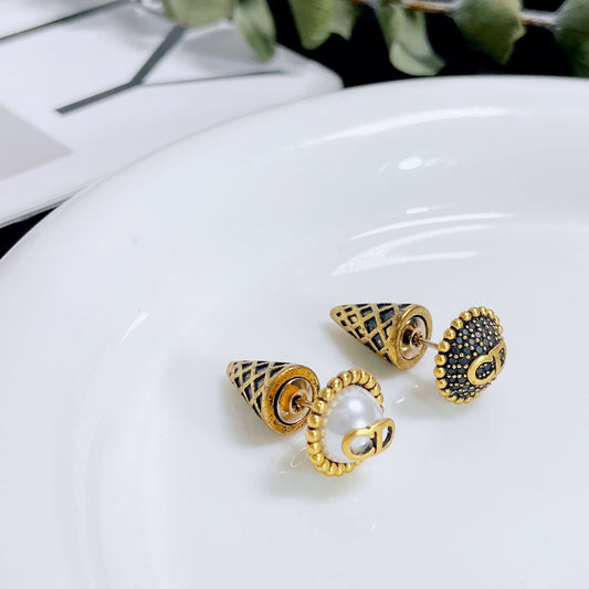 Women's Vintage Distressed Diamond Letters Pearl Asymmetric Sier Earrings