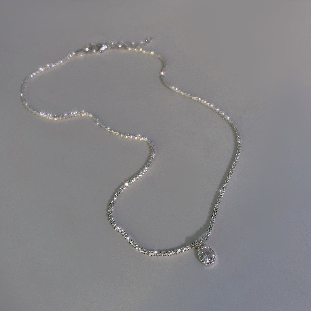Pendentif en Zircon pour femmes, colliers de luxe légers pour minorités