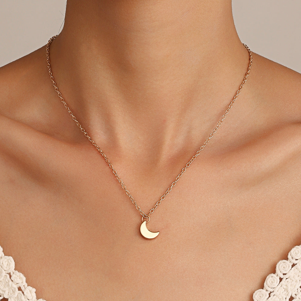 Women's Fashion Simple Thick Moon Pendant Jewelry Necklaces